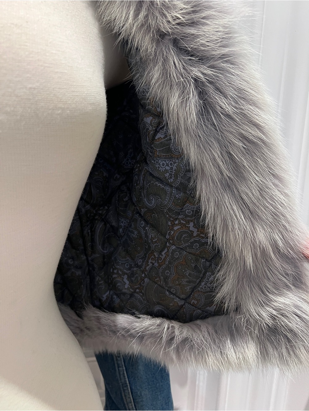 Vintage Denim Jacket with Faux Fur Trim - Blue - Picture 11 of 12